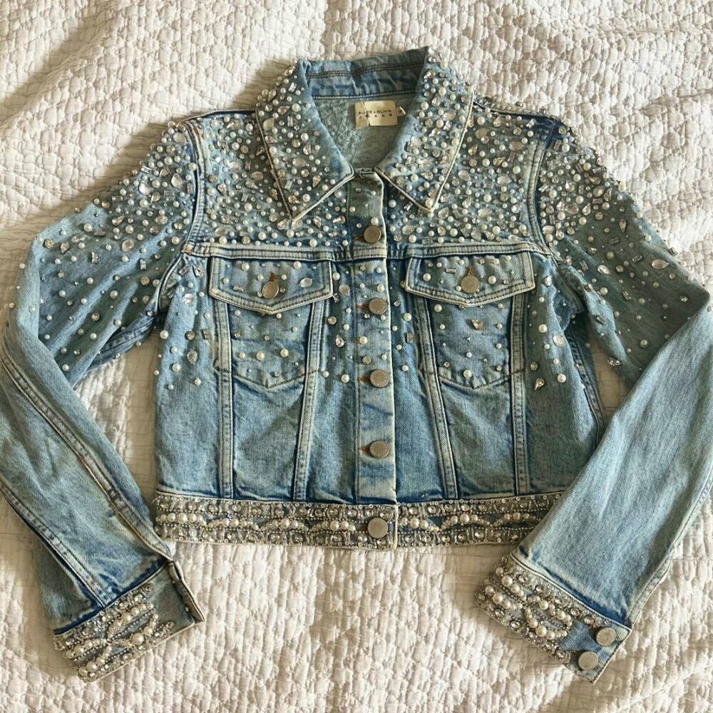 Gorgeous and show-stopping Alice + Olivia Nelson Denim Jacket